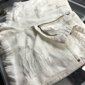 Super cute high waisted white shorts -  NEW